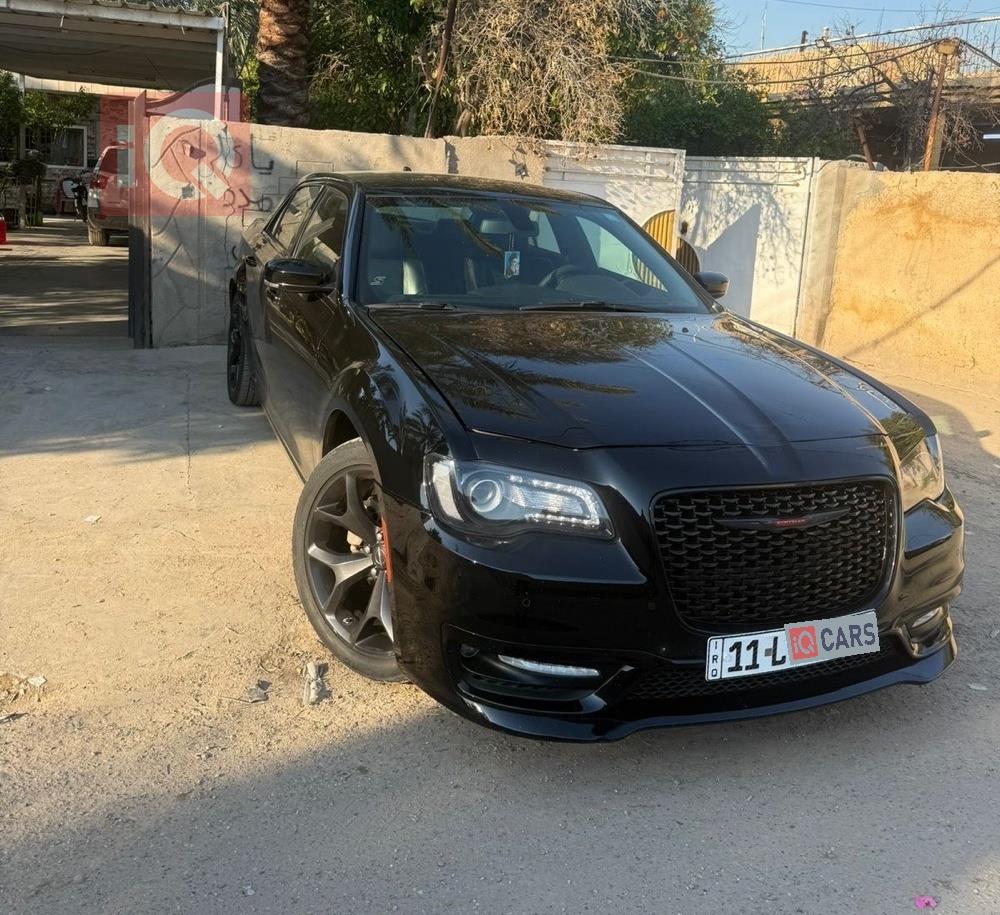 کرایسلەر 300